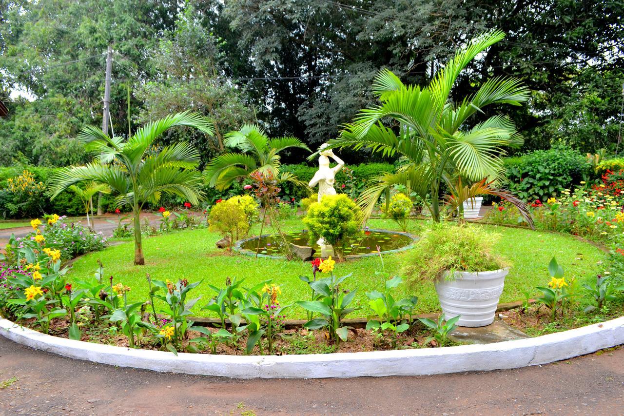 Sama Uyana Holiday Bungalow Gampola Exterior foto